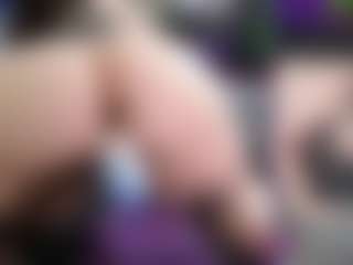CreepyCrawlyQueen's Live Sex Cam Show