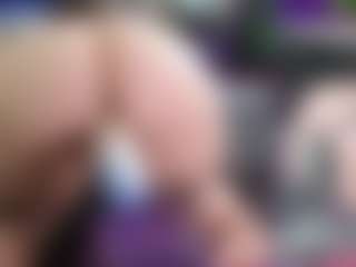 CreepyCrawlyQueen's Live Sex Cam Show