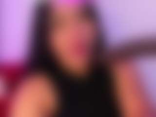 Live cam show with Olivia-Fx - Teen (18+) on AdultVida.com