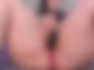 Anette-Cooper MILF webcam performer live streaming