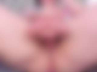Live cam show with Anette-Cooper - Fingers on Streamer API