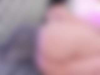 Live cam show with Anette-Cooper - Wet on Milfs Live