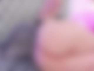 Live cam show with Anette-Cooper - Public MILF on Milfs Live