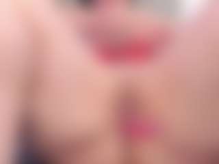 Live cam show with Anette-Cooper - BBW MILF on Camsoda