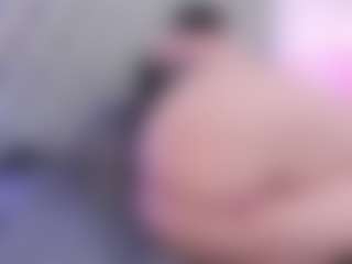 Anette-Cooper MILF webcam performer live streaming