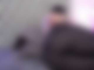 Anette-Cooper MILF webcam performer live streaming