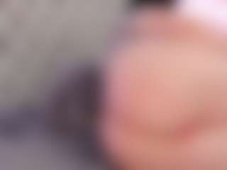 Anette-Cooper MILF webcam performer live streaming
