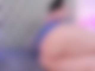 Live cam show with Anette-Cooper - Wet on Gym Cam Girls