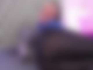 Live cam show with Anette-Cooper - Public MILF on CamwithHer