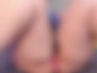 Live cam show with Anette-Cooper - Natural on camwithhim.com