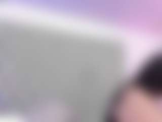 Live cam show with Anette-Cooper - Bedroom MILF on MyBangCams