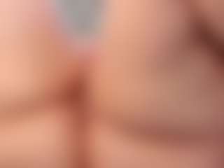 Live cam show with Anette-Cooper - Middle Aged on Camsoda