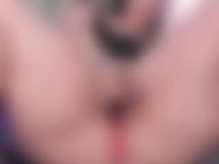 Performer in webcam MILF Anette-Cooper in streaming live