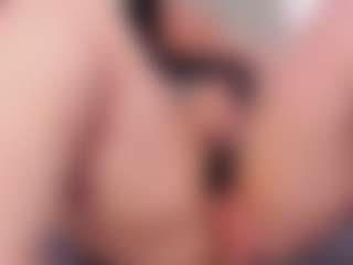 Anette-Cooper MILF webcam performer live streaming