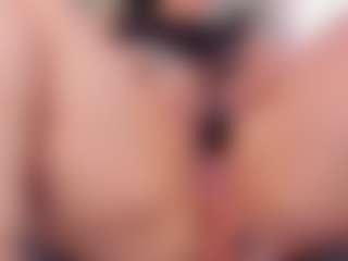 Anette-Cooper MILF webcam performer live streaming
