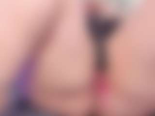 Live cam show with Anette-Cooper - Anal Toys on Camming Site