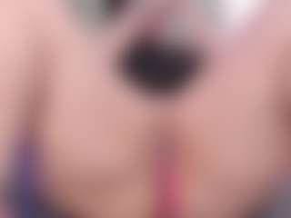 Anette-Cooper MILF webcam performer live streaming