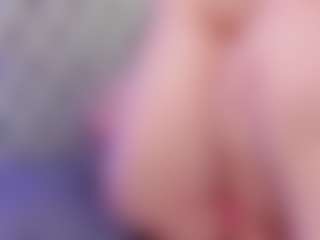 Live cam show with Anette-Cooper - Public MILF on Camming Site