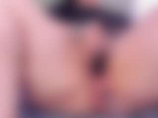 Anette-Cooper MILF webcam performer live streaming