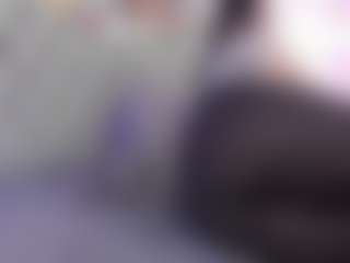 Live cam show with Anette-Cooper - Glasses on boobsie.com