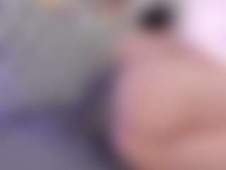 Live cam show with Anette-Cooper - Glasses on SquirtSoMuch