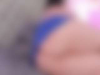 Anette-Cooper MILF webcam performer live streaming