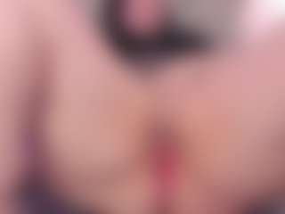Live cam show with Anette-Cooper - Anal MILF on Streamer API
