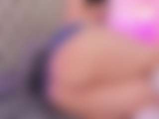 Live cam show with Anette-Cooper - Public MILF on WildCum