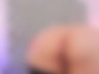 Live cam show with Anette-Cooper - Lovense Middle Aged on Camsoda