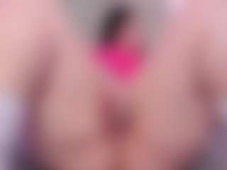 Anette-Cooper MILF webcam performer live streaming