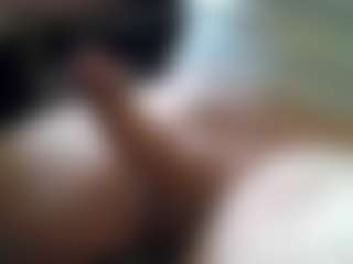 bone2azz's Live Sex Cam Show