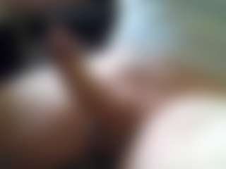 bone2azz's Live Sex Cam Show