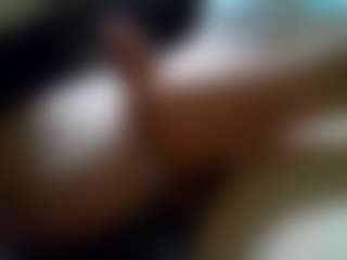 bone2azz's Live Sex Cam Show