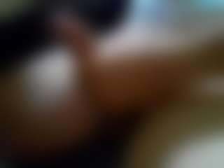 bone2azz's Live Sex Cam Show
