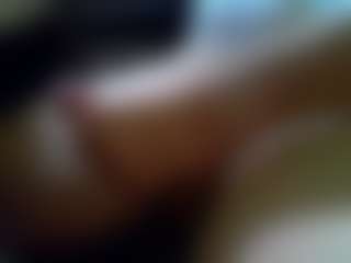 bone2azz's Live Sex Cam Show