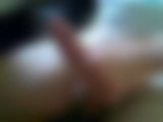 bone2azz's Live Sex Cam Show