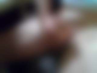 bone2azz's Live Sex Cam Show