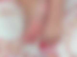 Live cam show with Hanna-moore1 - Cute on eurowanks.com