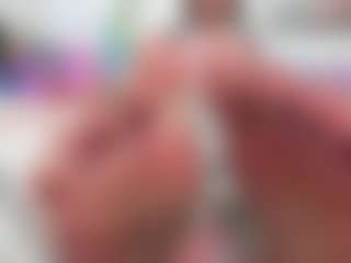 Hanna-moore1's Live Sex Cam Show