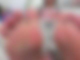 Live cam show with Hanna-moore1 - Cute on live18s.com