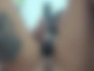 Live cam show with Hanna-moore1 - Toys on AdultVida.com