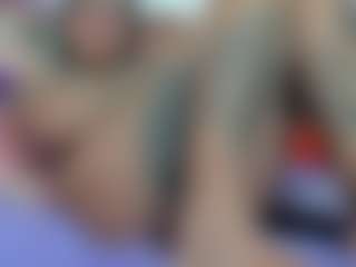 Live cam show with Hanna-moore1 - Thin on hrnylive.com