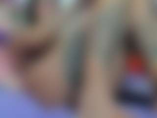 Live cam show with Hanna-moore1 - Skinny on CamSodaAdn