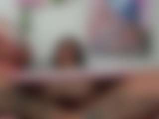 Live cam show with Hanna-moore1 - Normal on luckytryst.com