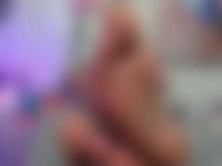 Live cam show with Hanna-moore1 - Solo on Fling VIP Chat