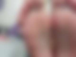 Live cam show with Hanna-moore1 - Young Adult on Camsoda