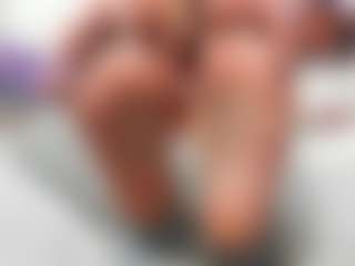 Live cam show with Hanna-moore1 - Shaved on liverealitysex.com