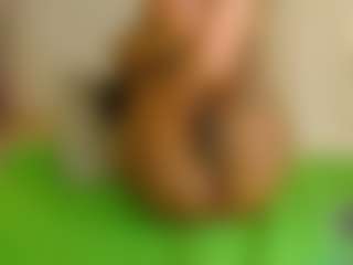 ALESHKA...'s Live Sex Cam Show