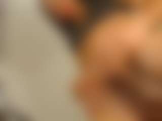 ALESHKA...'s Live Sex Cam Show