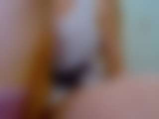 Live cam show with barby-cute - Gape on TeamSkeetLive